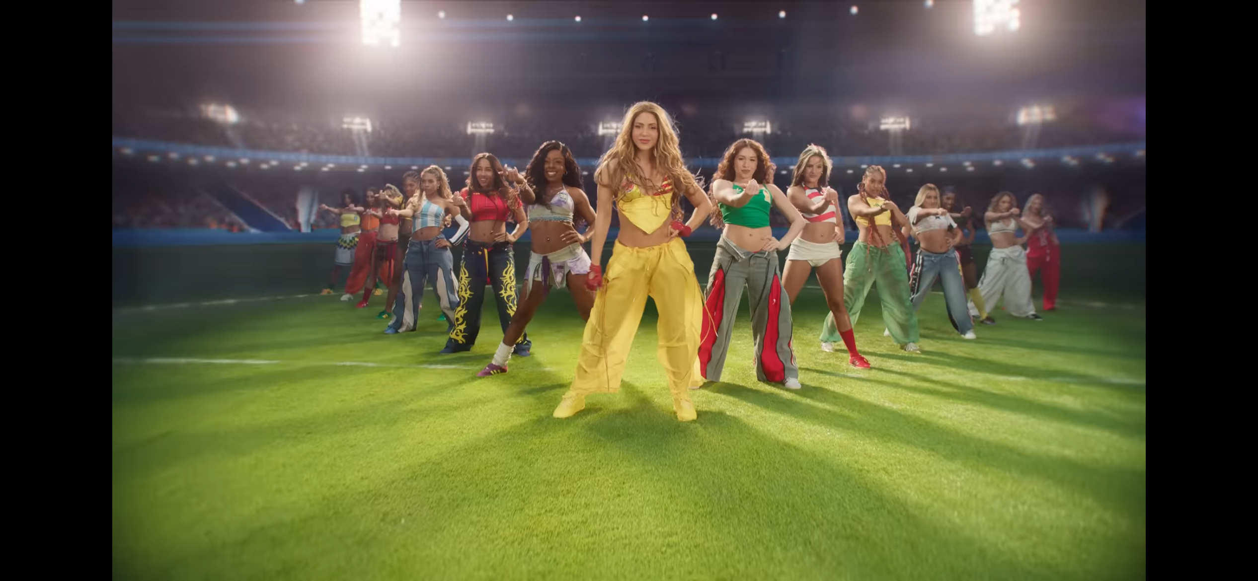 Shakira lanza el MV oficial de DAI DAI